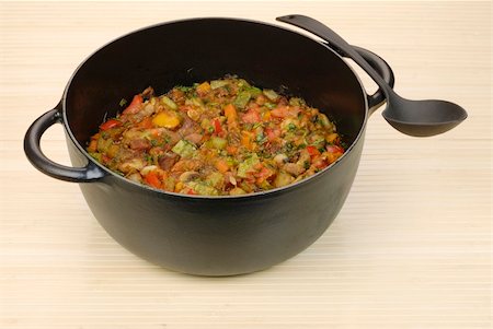 vegetable ragout in the cauldron Stock Photo - Budget Royalty-Free & Subscription, Code: 400-05336742