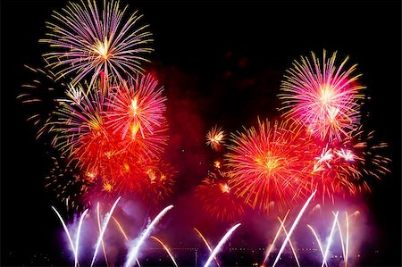 simsearch:400-07213298,k - Switzerland - Geneva  fireworks Photographie de stock - Aubaine LD & Abonnement, Code: 400-05337125