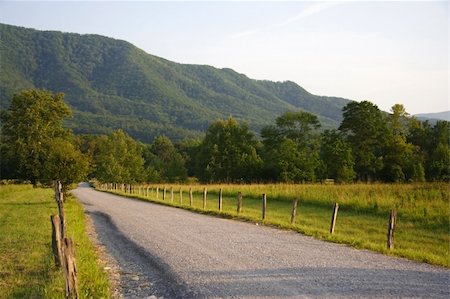 Cades Cove, Great Smokey Mountains National Park, Tennessee Stock Photo - Budget Royalty-Free & Subscription, Code: 400-05337417