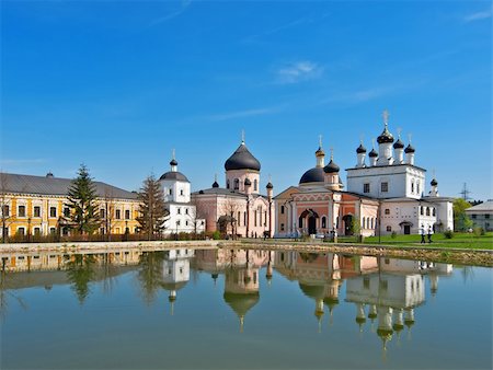 russia gold - Voznesenskaya Davidova pustin orthodox monastery in Russia Stock Photo - Budget Royalty-Free & Subscription, Code: 400-05337627