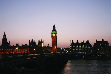 Big Ben seen from Westminster Bridge Stockbilder - Microstock & Abonnement, Bildnummer: 400-05339394