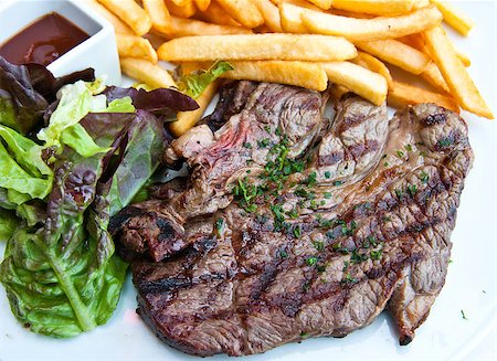 simsearch:400-05664697,k - juicy steak beef meat with tomato and potatoes Stock Photo - Budget Royalty-Free & Subscription, Code: 400-05339897