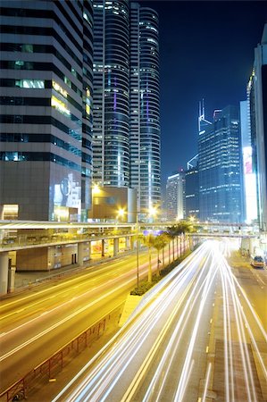 empalme - Traffic in downtown at night,hongkong city Foto de stock - Super Valor sin royalties y Suscripción, Código: 400-05330335