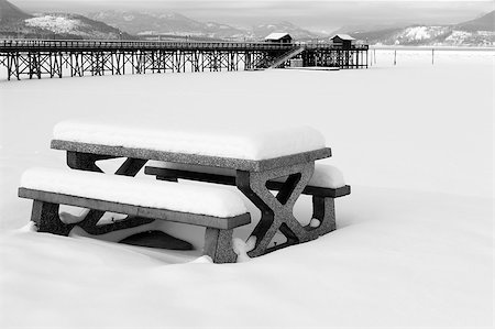 Snow covered picnic bench at Salmon Arm Pier, BC, CANADA Stock Photo - Budget Royalty-Free & Subscription, Code: 400-05344086