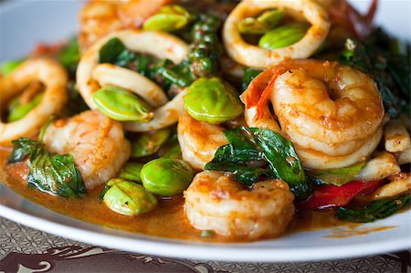 rice pan - Fried shrimp curry with vegetables Stock Photo - Budget Royalty-Free & Subscription, Code: 400-05344099