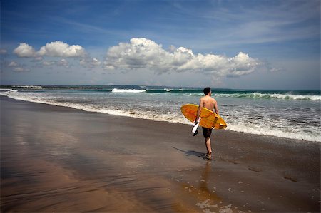 simsearch:400-07212727,k - Man-surfer with board on a coastline. Bali. Indonesia Foto de stock - Super Valor sin royalties y Suscripción, Código: 400-05344564