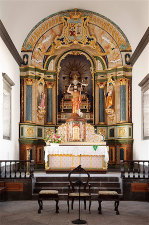 simsearch:400-06083493,k - Church altar in Pico island, Azores Photographie de stock - Aubaine LD & Abonnement, Code: 400-05344757