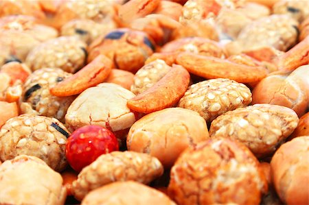 salt coating - Rice cracker snack closeup picture. Stock Photo - Budget Royalty-Free & Subscription, Code: 400-05345415