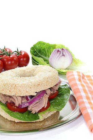 simsearch:400-04416282,k - Bagel with tuna, tomatoes, onions, and lettuce on white background Stock Photo - Budget Royalty-Free & Subscription, Code: 400-05345961