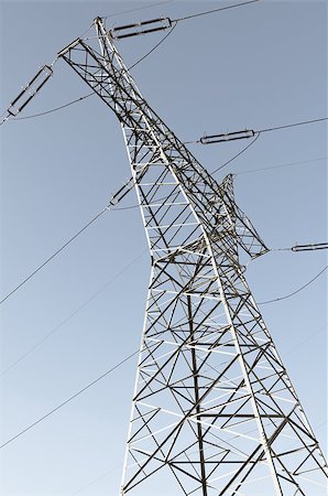 Pylon and transmission power line in sunset Photographie de stock - Aubaine LD & Abonnement, Code: 400-05346215