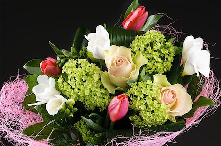 simsearch:400-04406240,k - An elegant floral bouquet prepared for a special ocasion Stock Photo - Budget Royalty-Free & Subscription, Code: 400-05346484