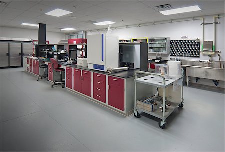 science station - modern interior of biological laboratory in research center Photographie de stock - Aubaine LD & Abonnement, Code: 400-05347943