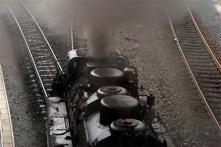 simsearch:400-06100704,k - Close-up steam train from above. Leaving Wernigerode station towards Brocken in Harz, Germany. Fotografie stock - Microstock e Abbonamento, Codice: 400-05348729