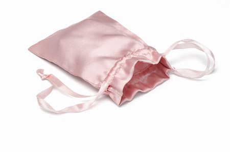 simsearch:400-07046956,k - Soft pink satin sachet pouch on white background Stock Photo - Budget Royalty-Free & Subscription, Code: 400-05348892