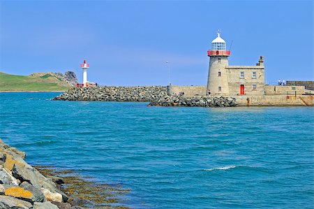 simsearch:400-04743379,k - LIGHTHOUSE AT HOWTH HARBOR IN IRELAND Stock Photo - Budget Royalty-Free & Subscription, Code: 400-05340676