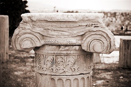 simsearch:400-08495039,k - Ancient ruins near Acropolis (Parthenon), Athens Fotografie stock - Microstock e Abbonamento, Codice: 400-05341209