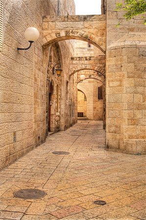 simsearch:400-04886708,k - Vertical oriented image of old street in historic part of Jerusalem, Israel. Photographie de stock - Aubaine LD & Abonnement, Code: 400-05342365