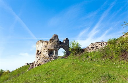 simsearch:400-05243959,k - Spring view of Castle ruins (Sydoriv village, Ternopil region, Ukraine). Stock Photo - Budget Royalty-Free & Subscription, Code: 400-05342884