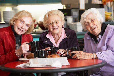 simsearch:400-04890264,k - Senior women drinking tea together Stock Photo - Budget Royalty-Free & Subscription, Code: 400-05343102