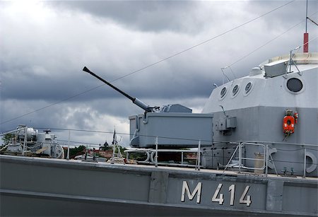 sea defence - gun is on a military ship on deck Stock Photo - Budget Royalty-Free & Subscription, Code: 400-05343564