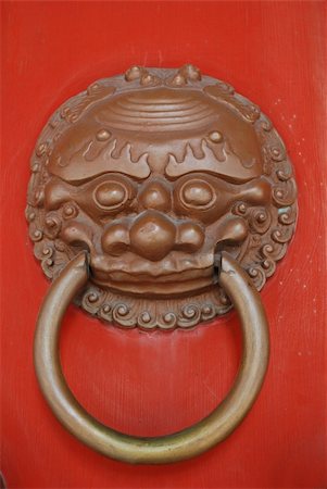 door lion - Bronze lion’s head handles -  Confucius temple - Shanghai - Republic of China Stock Photo - Budget Royalty-Free & Subscription, Code: 400-05354093