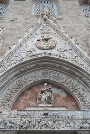 historic decorations and ornaments. Details of a facade of a church Photographie de stock - Aubaine LD & Abonnement, Code: 400-05355635