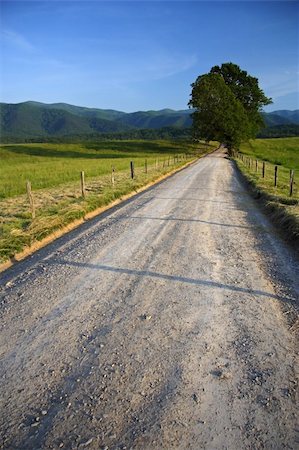 Cades Cove in Great Smokey Mountains National Park, Tennessee Photographie de stock - Aubaine LD & Abonnement, Code: 400-05358431