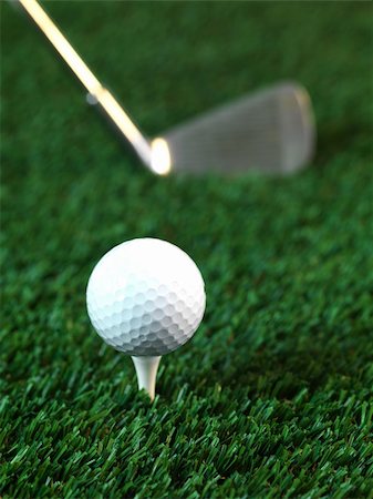 simsearch:400-04319321,k - Golfing equipment on artificial grass outdoors Photographie de stock - Aubaine LD & Abonnement, Code: 400-05358756