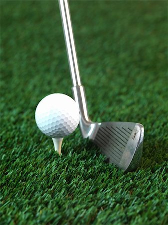 simsearch:400-04319321,k - Golfing equipment on artificial grass outdoors Photographie de stock - Aubaine LD & Abonnement, Code: 400-05358757