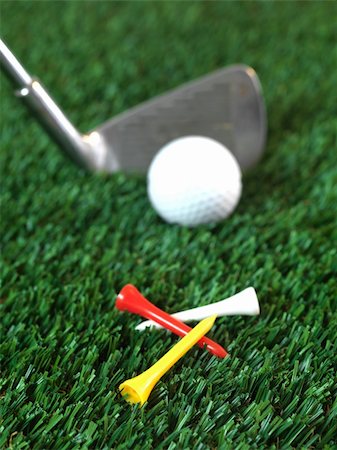 simsearch:400-04319321,k - Golfing equipment on artificial grass outdoors Photographie de stock - Aubaine LD & Abonnement, Code: 400-05358769