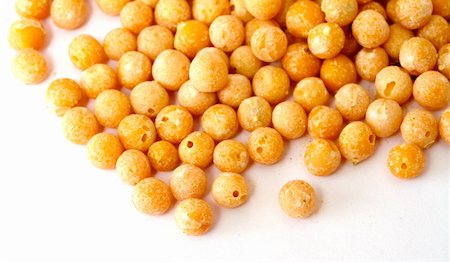 simsearch:400-08432465,k - A small handful of chick-pea. Beans isolated on a white background. Close-up. Foto de stock - Super Valor sin royalties y Suscripción, Código: 400-05359104