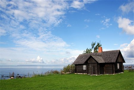 Wooden apartment house in a countryside Stock Photo - Budget Royalty-Free & Subscription, Code: 400-05359189