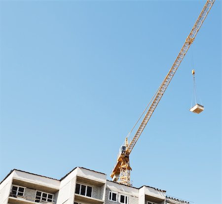 simsearch:400-05074551,k - concrete building construction with crane Foto de stock - Royalty-Free Super Valor e Assinatura, Número: 400-05359482