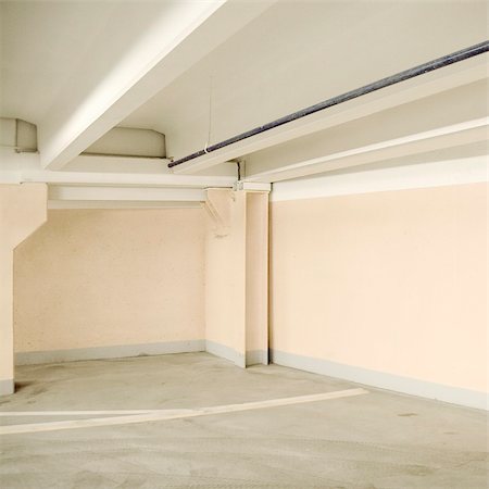 simsearch:400-06138811,k - Empty parking area, can be used as background Photographie de stock - Aubaine LD & Abonnement, Code: 400-05359502