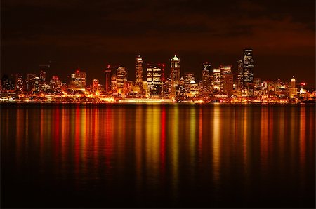 A dazzling photograph of Seattle skyline reflected across water Stock Photo - Budget Royalty-Free & Subscription, Code: 400-05359838