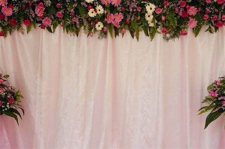 a picture of beautiful pink backdrop with flower decoration Foto de stock - Royalty-Free Super Valor e Assinatura, Número: 400-05351900