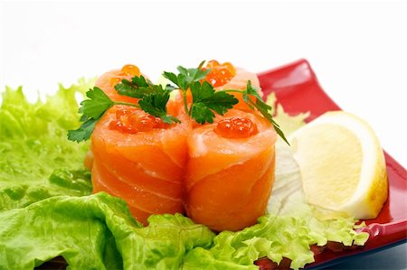 simsearch:400-06174554,k - roll with salmon and red caviar - tradition japan Stockbilder - Microstock & Abonnement, Bildnummer: 400-05351926
