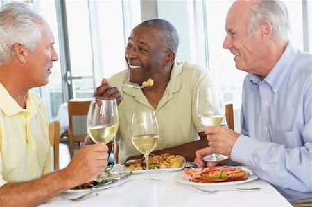 simsearch:400-05364195,k - Friends Having Lunch Together At A Restaurant Stock Photo - Budget Royalty-Free & Subscription, Code: 400-05364286