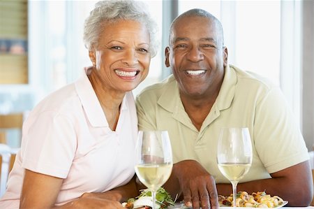 simsearch:400-05364195,k - Senior Couple Having Lunch Together At A Restaurant Stock Photo - Budget Royalty-Free & Subscription, Code: 400-05364288