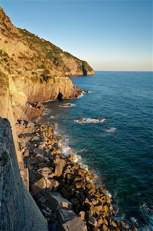 simsearch:400-05387791,k - View at the mountains near the sea in Cinque Terre National Park, Italy Stock Photo - Budget Royalty-Free & Subscription, Code: 400-05366825