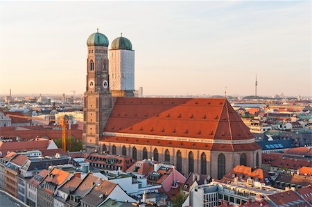 View at the famous Frauenkirche church in Munich, Germany Stockbilder - Microstock & Abonnement, Bildnummer: 400-05367320