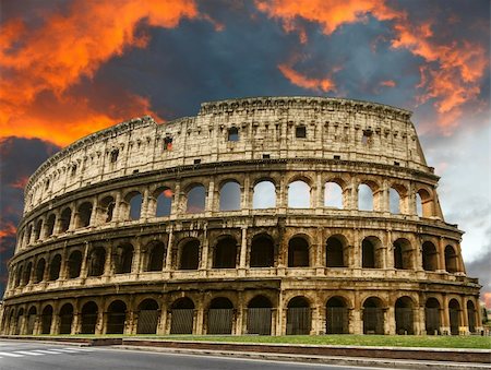 Colosseum in Rome Photographie de stock - Aubaine LD & Abonnement, Code: 400-05367752