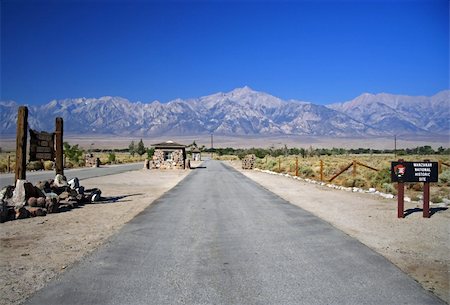 Scenic Manzanar National Historic Site in California Photographie de stock - Aubaine LD & Abonnement, Code: 400-05369780
