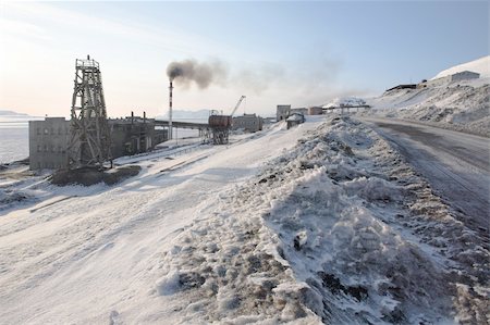 Barentsburg - Russian Arctic city Photographie de stock - Aubaine LD & Abonnement, Code: 400-05361292