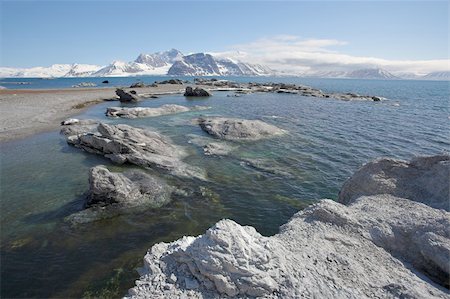 simsearch:400-05361285,k - Typical Arctic landscape - Spitsbergen, Svalbard Photographie de stock - Aubaine LD & Abonnement, Code: 400-05361395