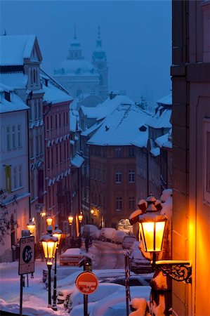 saint nicholas church - Prague in winter, Czech Republic Photographie de stock - Aubaine LD & Abonnement, Code: 400-05362359