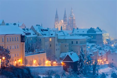 prager schloss - Hradcany in winter, Prague, Czech Republic Photographie de stock - Aubaine LD & Abonnement, Code: 400-05362360