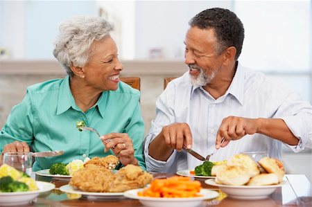 simsearch:400-04888522,k - Couple Having Lunch Together At Home Stock Photo - Budget Royalty-Free & Subscription, Code: 400-05374162