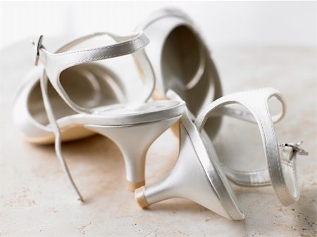 silver shoe - Abandoned Silver High Heels Stock Photo - Budget Royalty-Free & Subscription, Code: 400-05374592