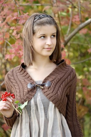 simsearch:400-07042487,k - Young girl stands in the autumn forest Stock Photo - Budget Royalty-Free & Subscription, Code: 400-05375843